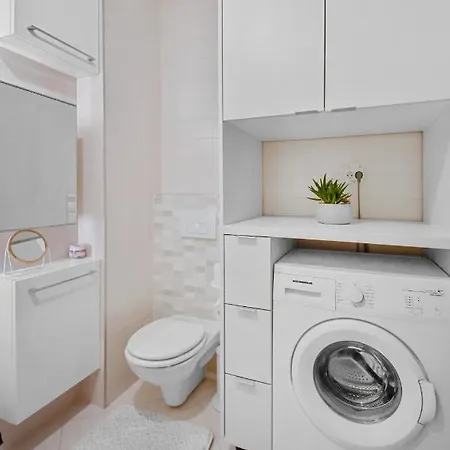 Attic Studio Near Carol Park * Bucharest
